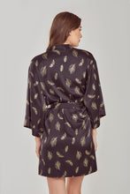 Load image into Gallery viewer, iCOLLECTION: 78355 SURI ROBE
