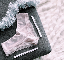 Load image into Gallery viewer, TYES BY TARA : Sweetheart Legtyes - Adjustable Leg Garters [avaible in 3 colours]
